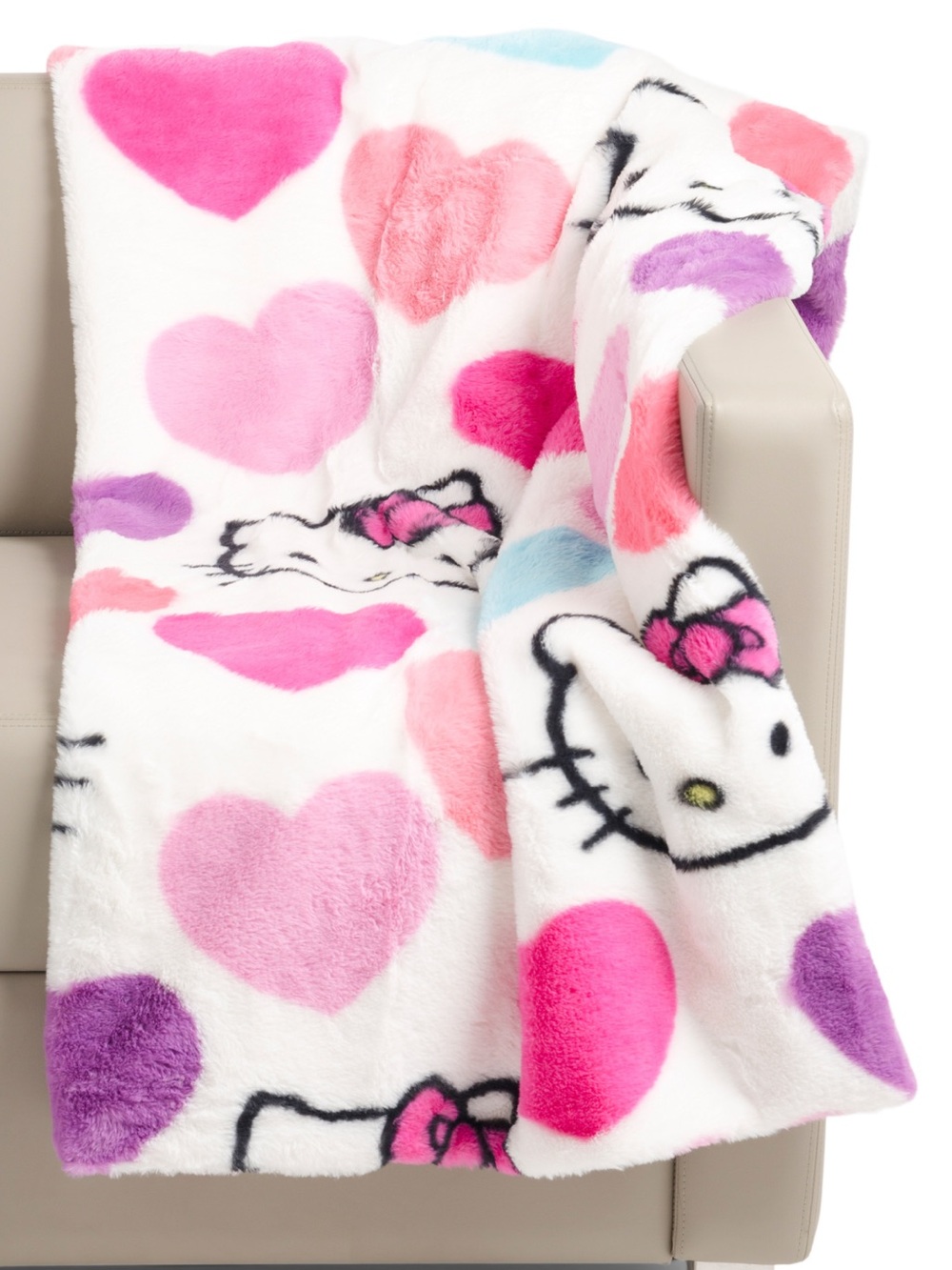 💜💗💙HELLO KITTY Lots Of Hearts Faux Rabbit Fur Throw Blanket / 50”x 70” / NEW💜💗💙